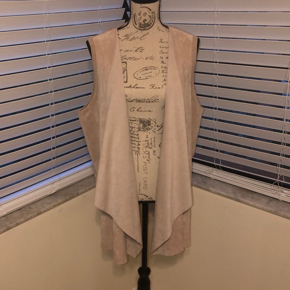 LAST CHANCE! Calvin Klein Vest